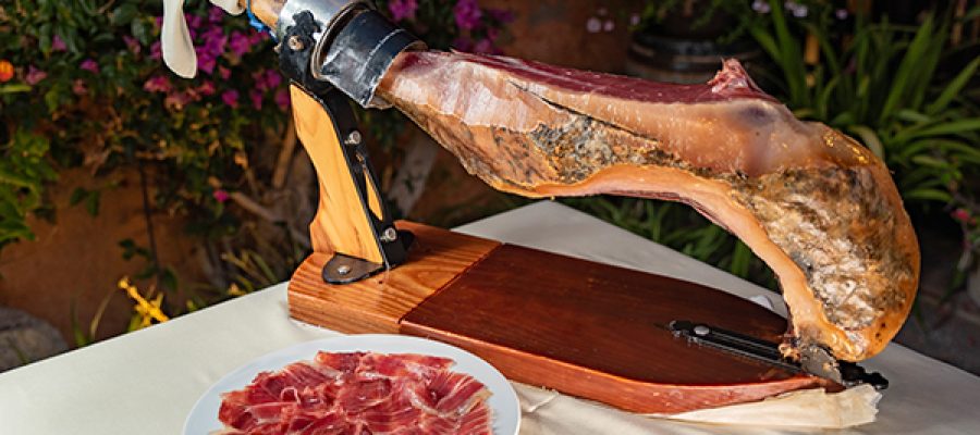 Plate with properly cut hand-cut ham